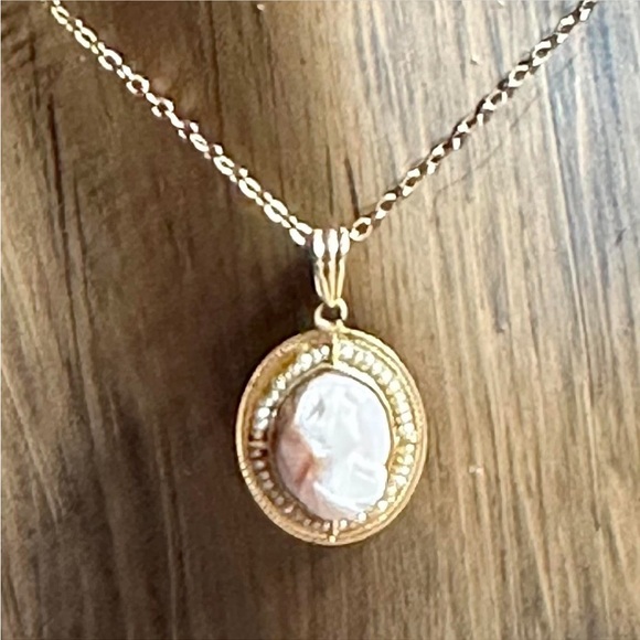 10K YG Cameo Chain Seed Pearls  10kt 10k 10KT  tiny little Old Yellow Gold - Picture 1 of 8